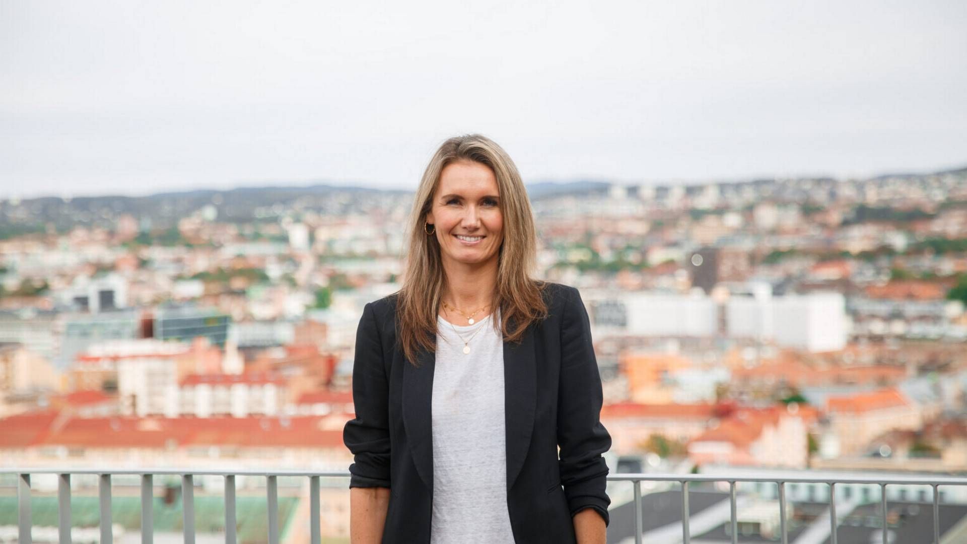 Marie Ervik Løvold er konserndirektør for teknologi og tjenester i DNB. Banken sendte over 1870 forhold til norsk politi i 2022. | Foto: DNB