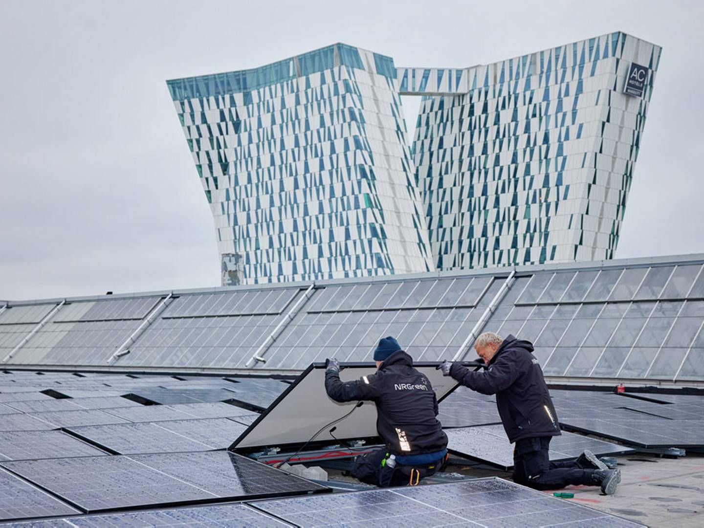 Solcelleanlægget få en kapacitet på 2,79 MW, svarende til det årlige strømforbrug hos 537 husstande med to voksne og to børn. | Foto: Martin Sølyst, Bella Center