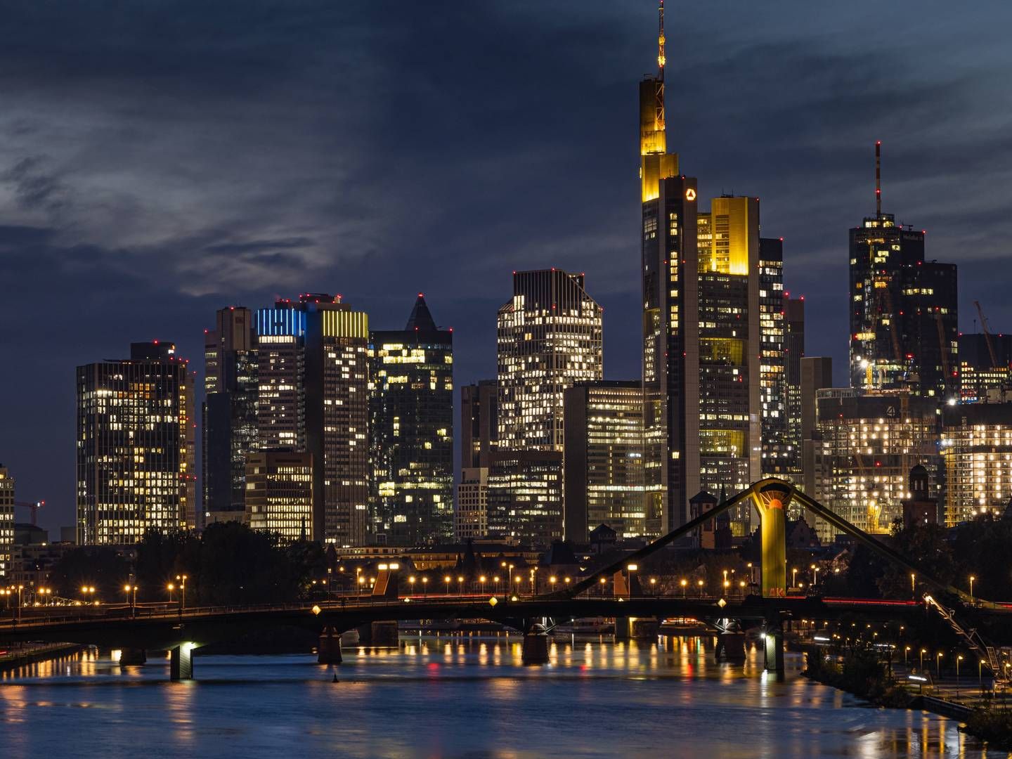 Frankfurter Skyline | Foto: picture alliance / greatif | Florian Gaul