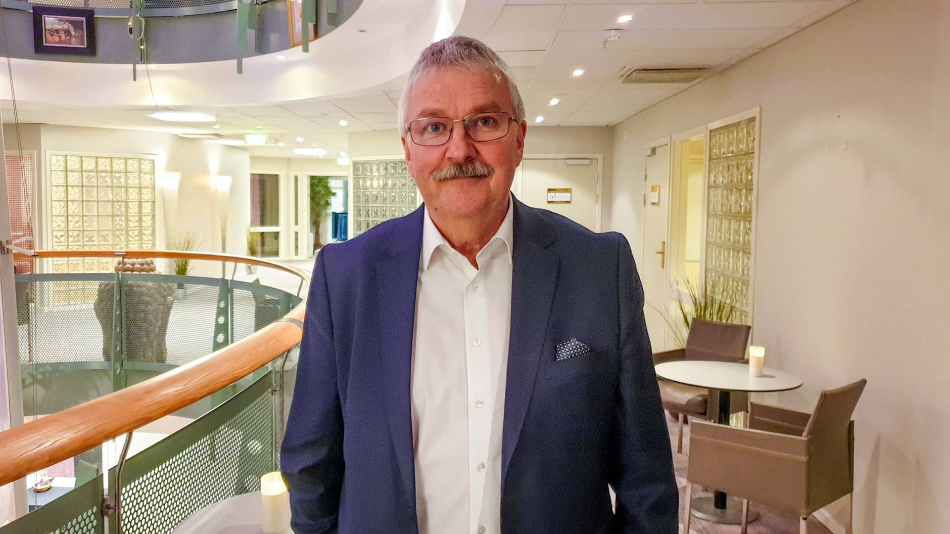 Richard Heiberg går av med pensjon i løpet av 2024. Dermed starter jakten på ny sjef for Sparebank 1 Østlandet. | Foto: Sebastian Holsen
