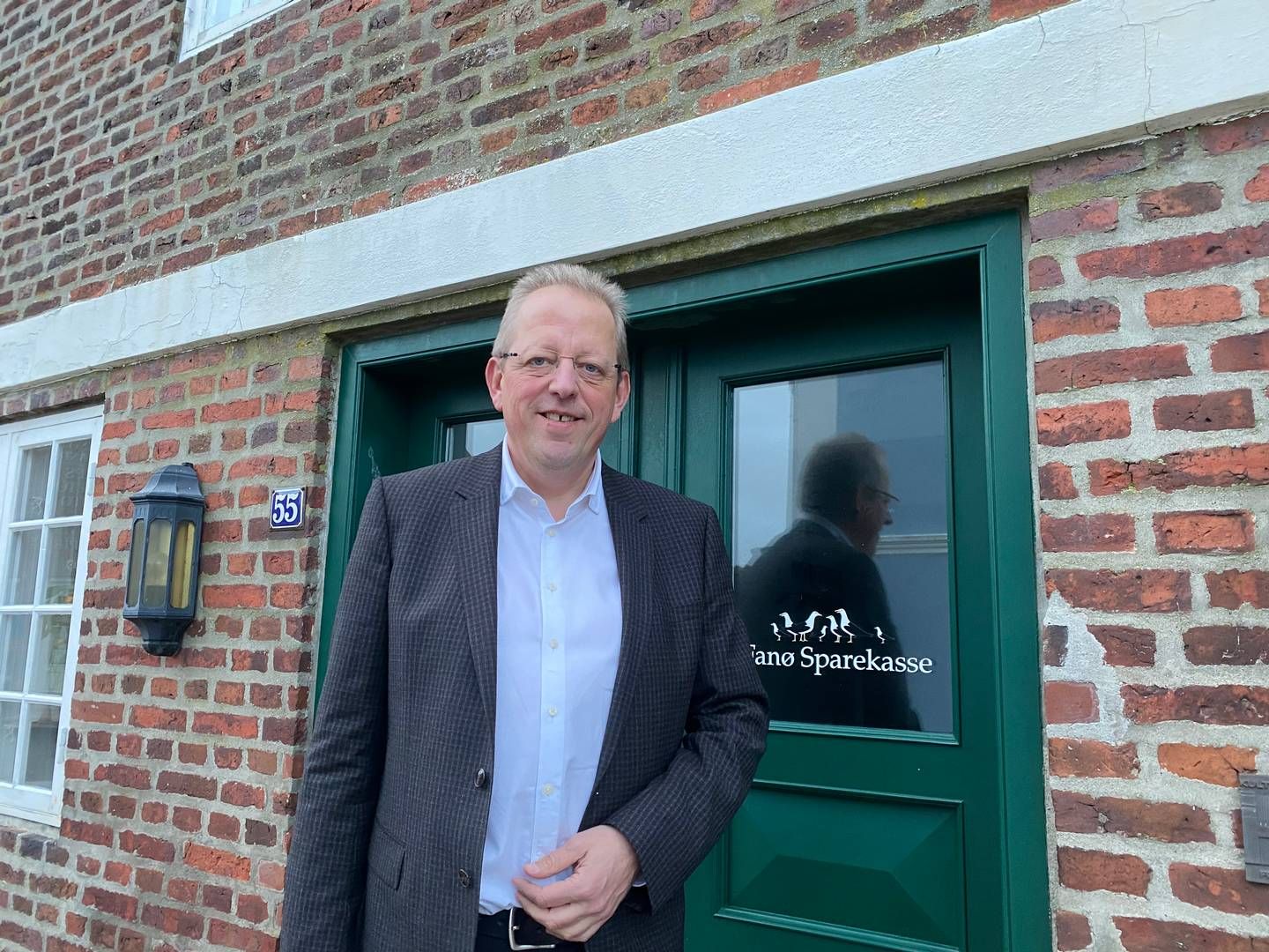 Peter Otto Nielsen skifter direktørjobbet ud med rollen som kreditkonsulent med fokus på governance i Middelfart Sparekasse. | Foto: Harald Sebastian Krebs.
