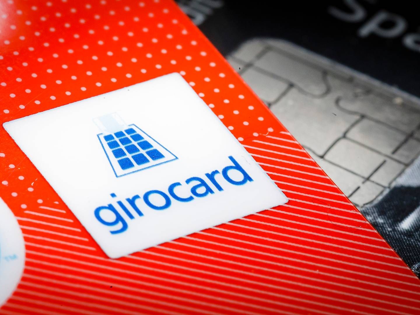 Das Logo der Girocard auf einer Bank-Karte | Foto: picture alliance / photothek | Thomas Trutschel