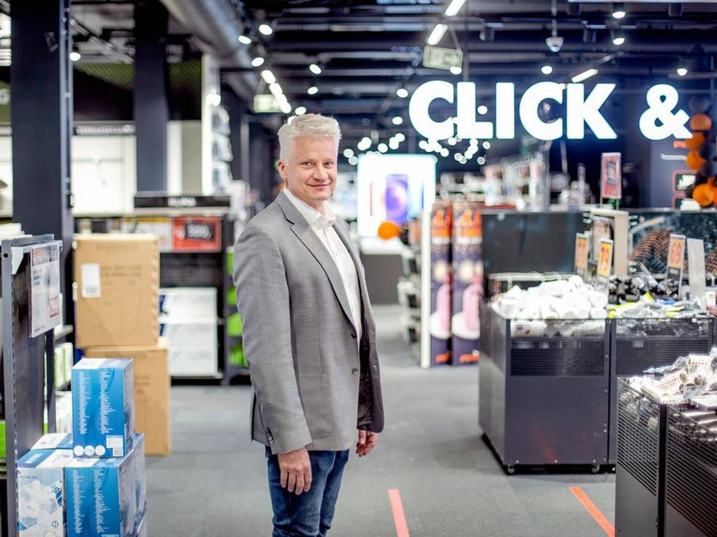 PÅ SVENSKEHANDEL: Konsernsjef Ronny Blomseth i Power er på offensiven og kjøper 29 MediaMarkt-varehus i Sverige. | Foto: Tarjei Krogh / Power