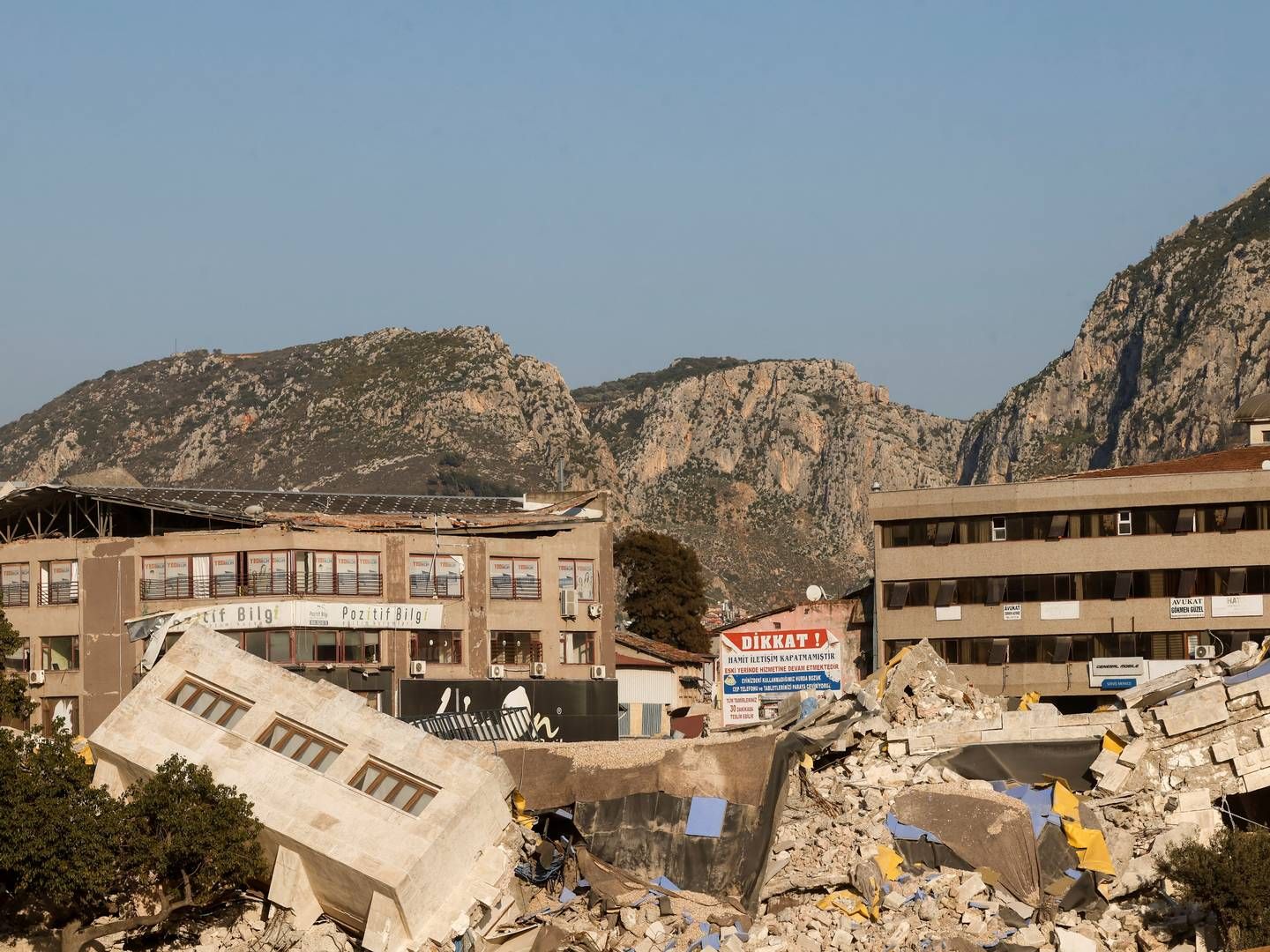 Jordskælvet har indtil videre dræbt ca. 37.000 mennesker. | Foto: Clodagh Kilcoyne/Reuters/Ritzau Scanpix