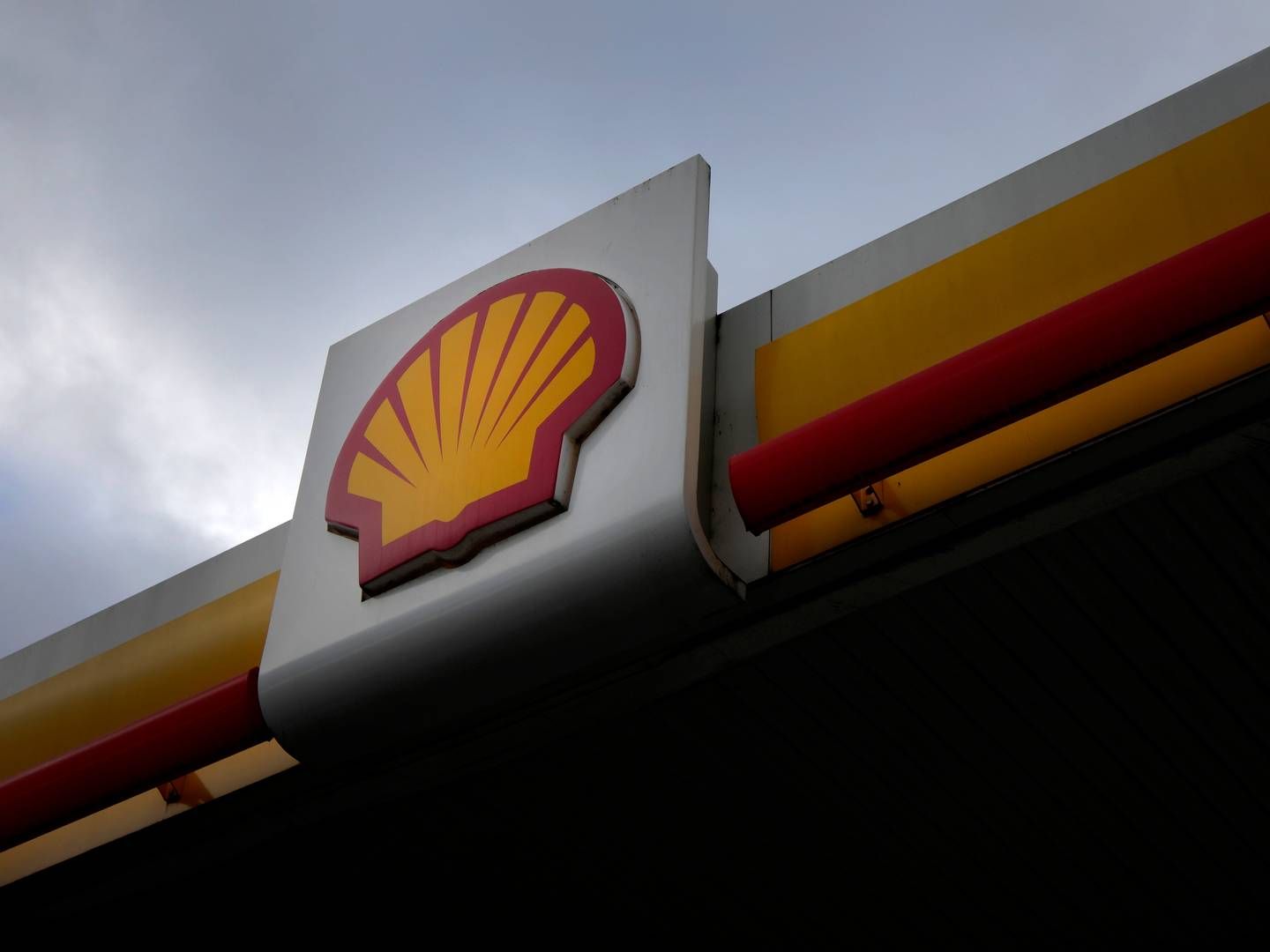 LNG-BRENSEL: Ifølge Shell ble Europa hjulpet av et fall i Kina sin import av LNG på 15 millioner tonn samtidig som også Sør-Asia importerte mindre LNG enn vanlig. Den lavere etterspørselen i Asia bidro til å holde prisene lavere enn de ellers kunne ha vært. | Foto: AP Photo/Kirsty Wigglesworth