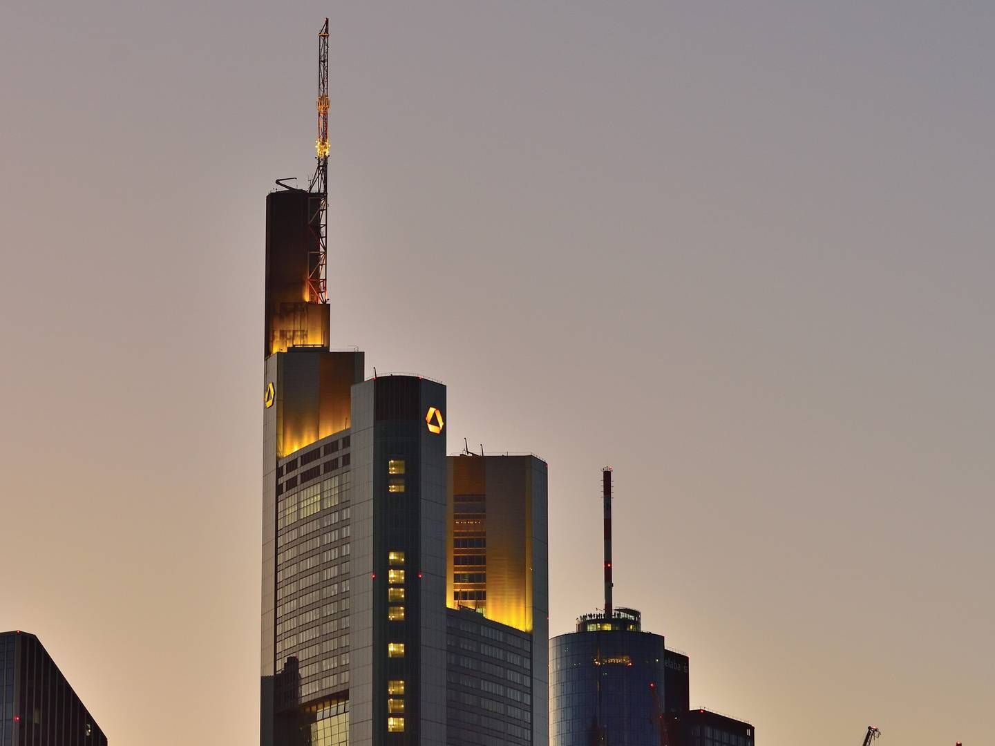 Commerzbank-Zentrale in Frankfurt. | Foto: picture alliance / Daniel Kubirski | Daniel Kubirski