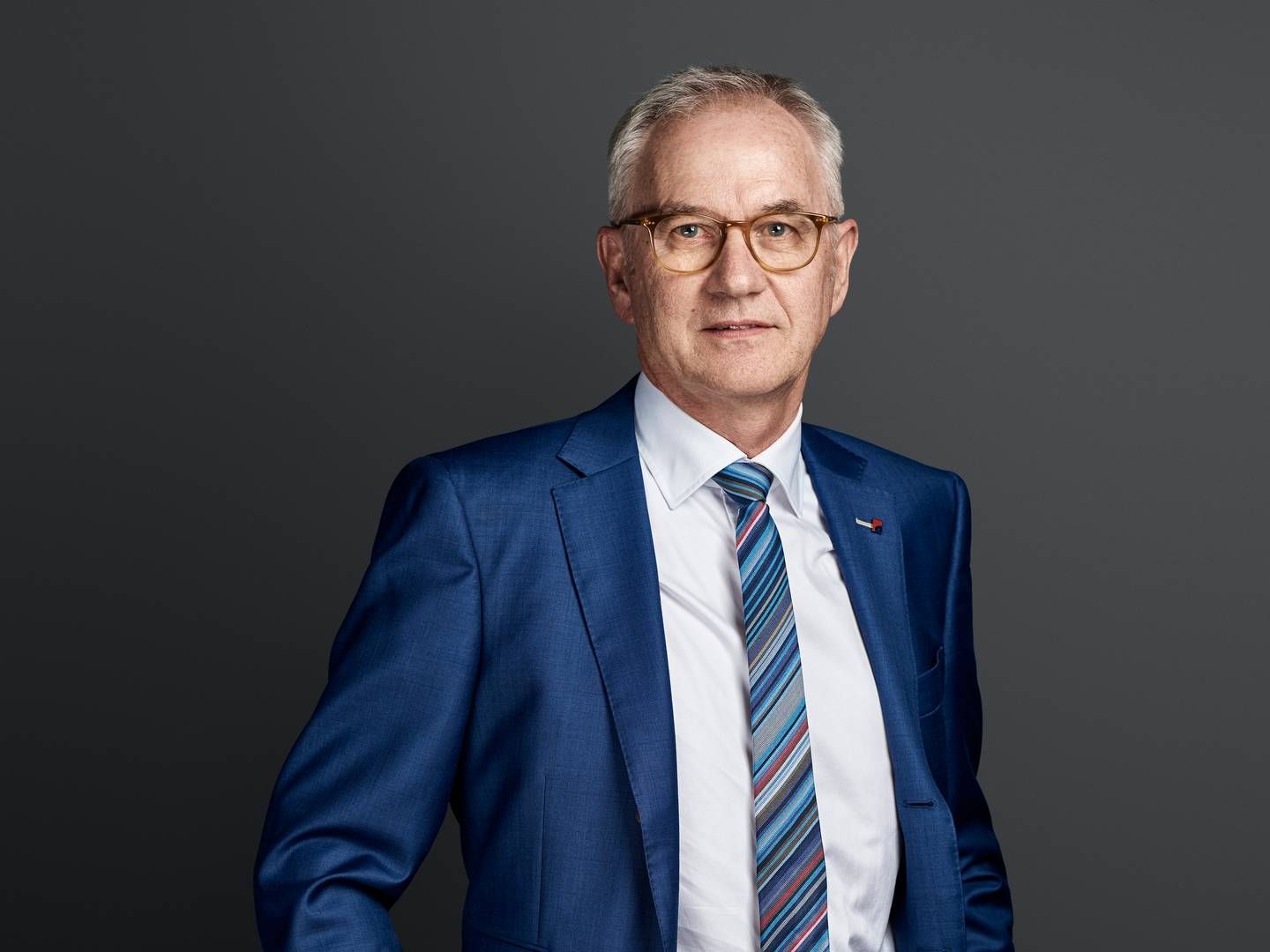 Spar Nord køber aktier i forbindelse med emission i DAB, fortæller bankdirektør Lars Møller. | Foto: Spar Nord/pr