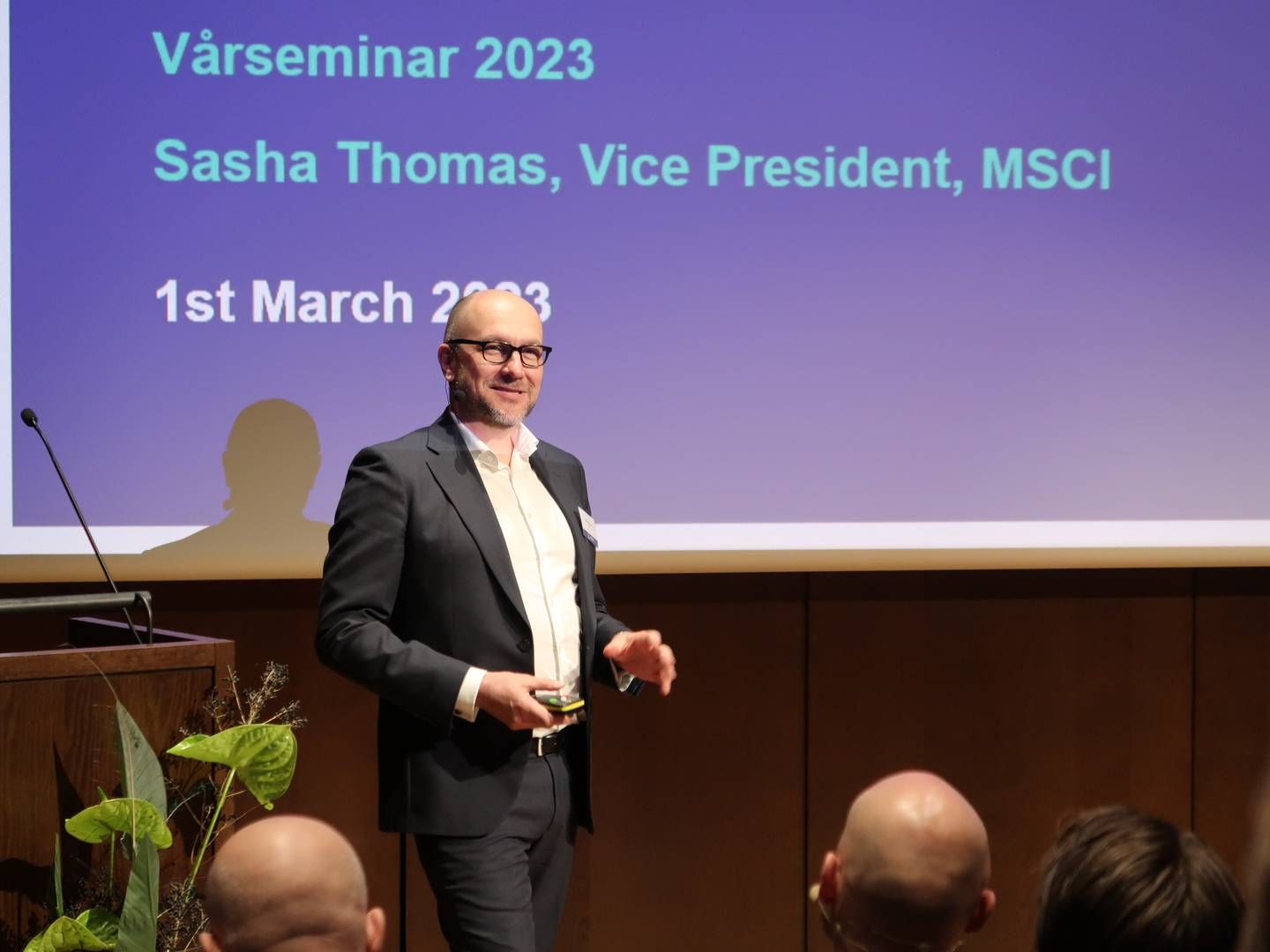 PRESENTERTE FERSKE TALL: Sasha Thomas la frem MSCI Norway Annual Property Index 2022 onsdag formiiddag. | Foto: Øystein Byberg