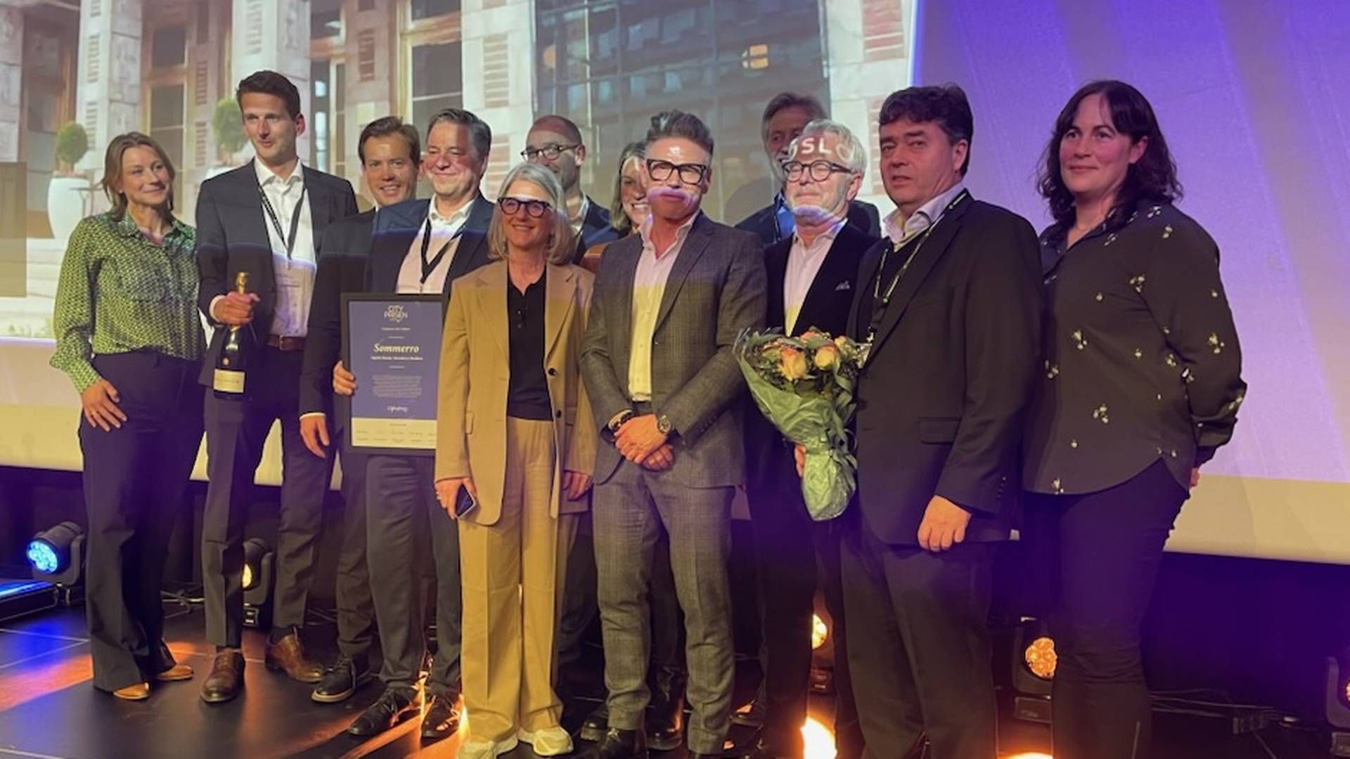 VINNERE: Representanter fra aktørene bak Sommerro-prosjektet på scenen tok imot Cityprisen torsdag kveld på Citykonferansen, som i år ble arrangert på Stordalen-hotellet The Hub. | Foto: Norsk Eiendom