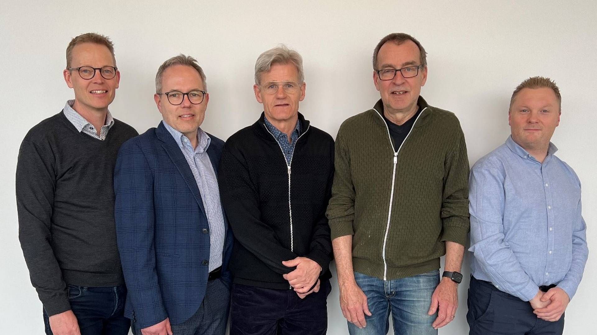 Fem medarbejdere overtog i foråret 2022 Capnova og selskabets aktiver og opgaver. Adm. direktør Lars Stiegel ses her som anden fra højre. | Foto: Capnovapr