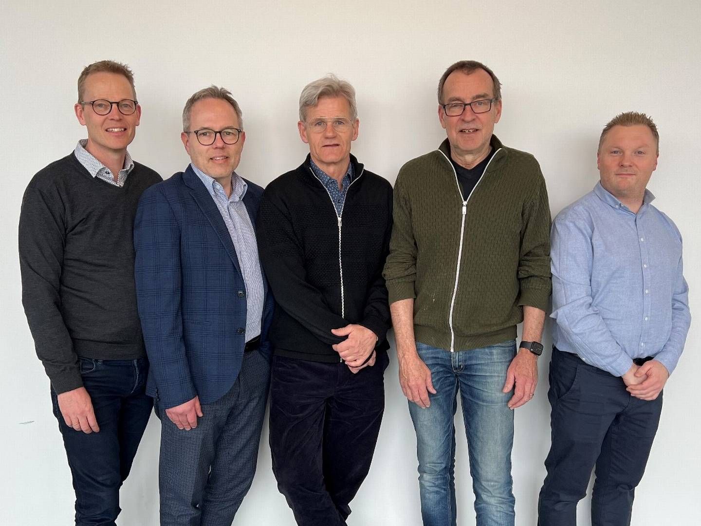 Fem medarbejdere overtog i foråret 2022 Capnova og selskabets aktiver og opgaver. Adm. direktør Lars Stiegel ses her som anden fra højre. | Foto: Capnovapr