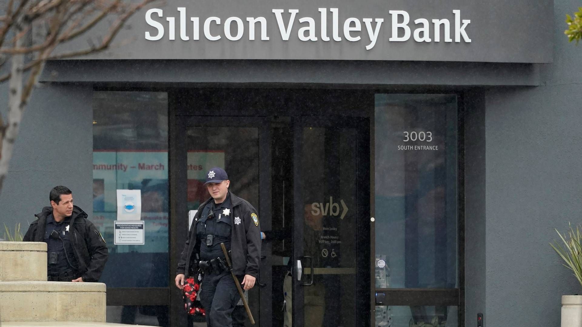 Amerikanske Silicon Valley Bank (SVB) ble fredag ble satt under konkursbeskyttelse. Bankkollapsen skapte stor uro også i biotek-industrien. | Foto: AP