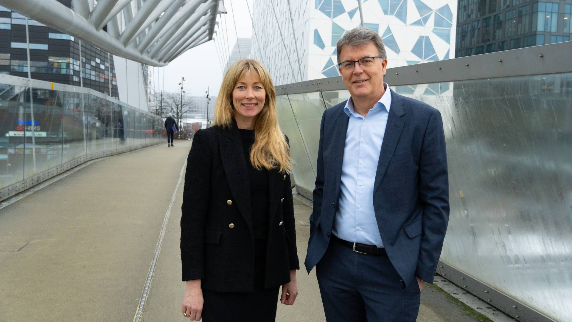 FORLENGER SAMARBEIDET: Sjur Gaaseide, administrerende direktør i Deloitte, og Ingrid Elisabeth Moe, daglig leder i Braathen Eiendom. | Foto: Deloitte