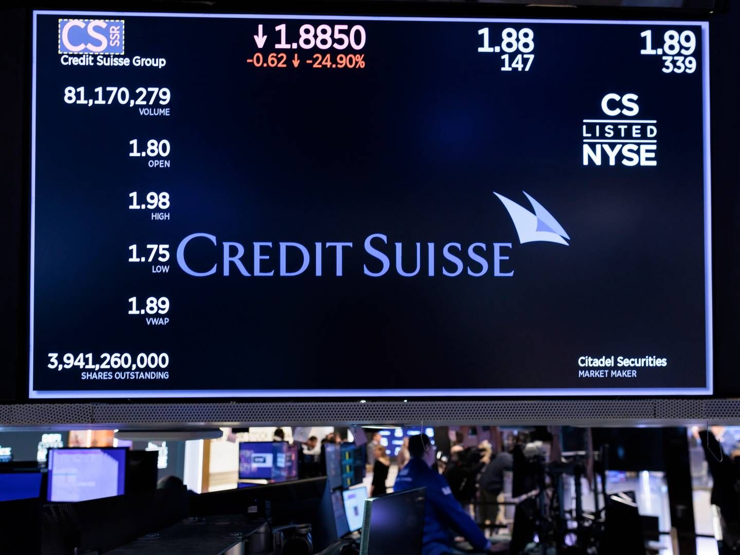 Der Aktienkurs der Credit Suisse am 15. Februar in New York. | Foto: picture alliance / EPA | JUSTIN LANE