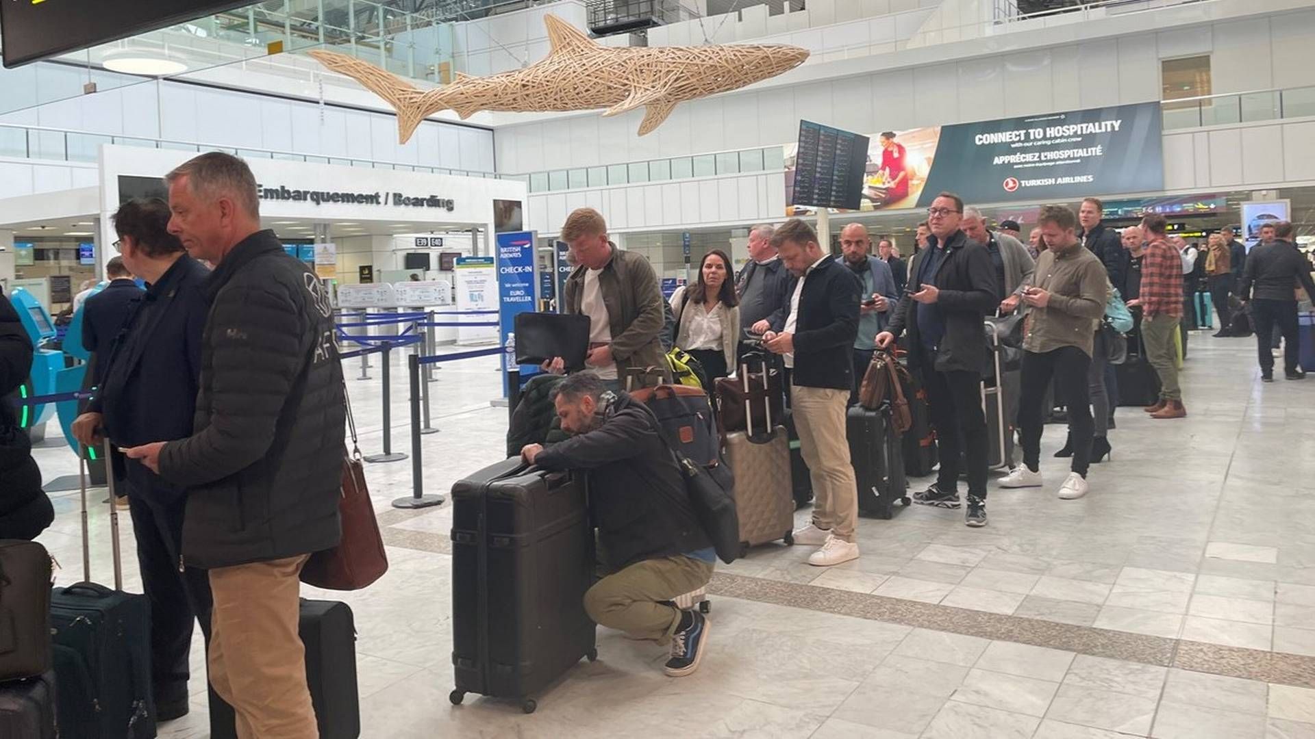 Danskerne står fredag formiddag i alenlange køer til check-in i lufthavnen i Nice efter denne uges Mipim-messe. | Foto: Peter S. Mygind / Watch Medier