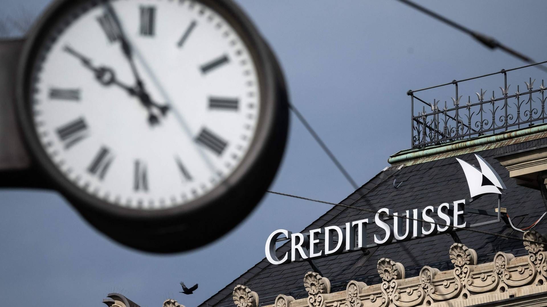 Buddet værdisætter Credit Suisse væsentligt lavere end ved børslukningen fredag. | Foto: Fabrice Coffrini