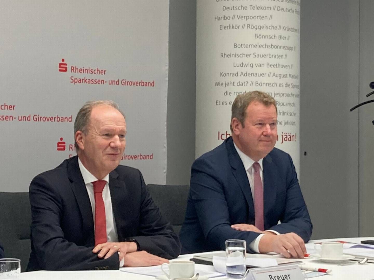 RSGV-Präsident Michael Breuer (links) und RSGV-Geschäftsführer Thomas Pennartz bei der Jahrespressekonzerenz des Verbands in Düsseldorf. | Foto: FinanzBusiness