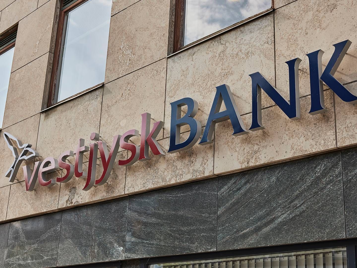 Vestjysk Bank har Arbejdernes Landsbank som hovedejer. | Foto: Vestjysk Bank/pr