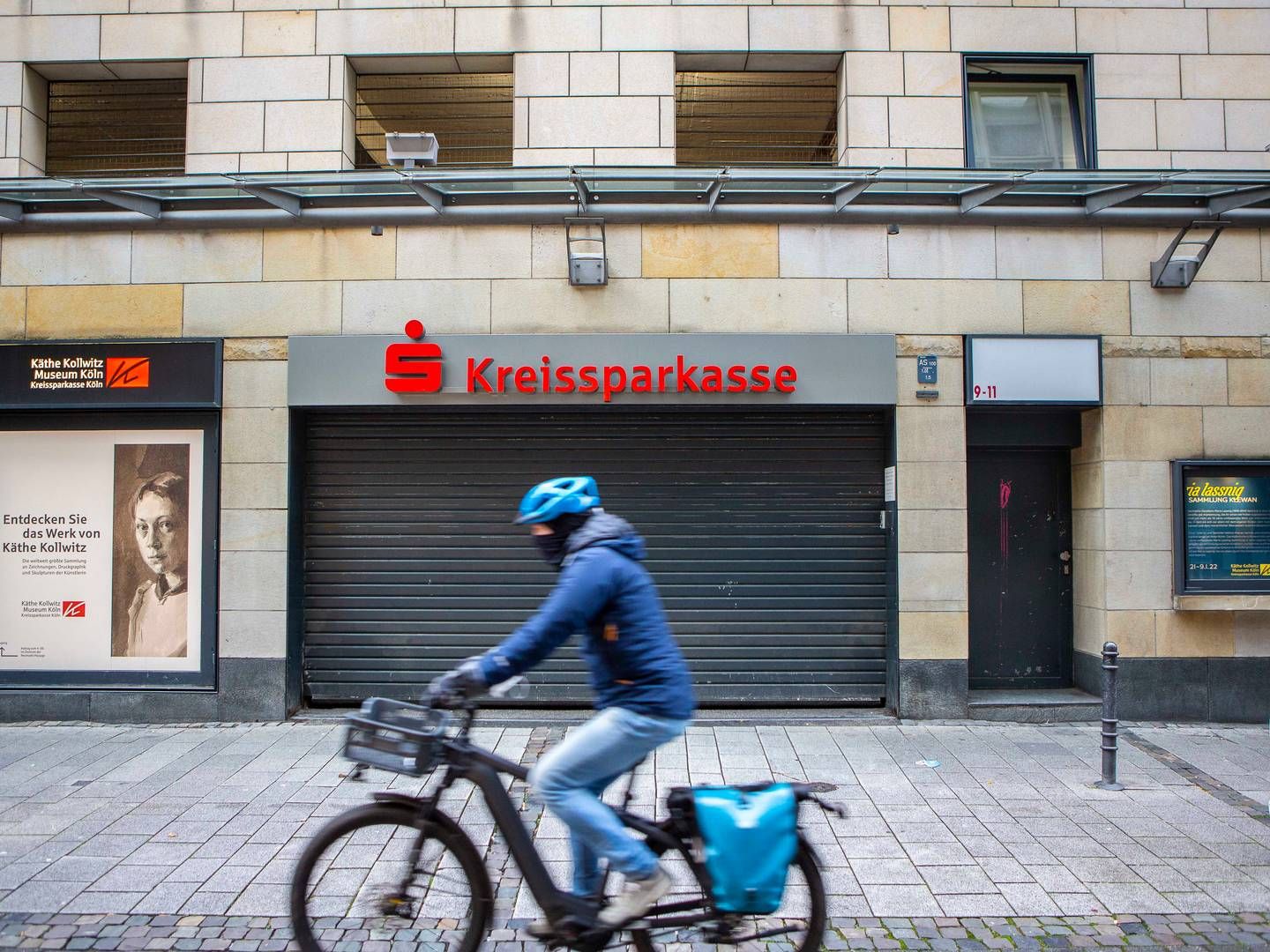 Die Sparkassen im Rheinland werden ihr Netz weiter ausdünnen. Hier eine geschlossene Filiale in der Kölner Innenstadt. | Foto: picture alliance / Goldmann | Goldmann
