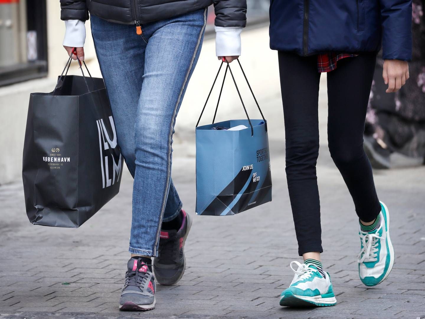 Forbrugertilliden steg en smule i marts, men er stadig langt fra at være i plus. | Foto: Jens Dresling