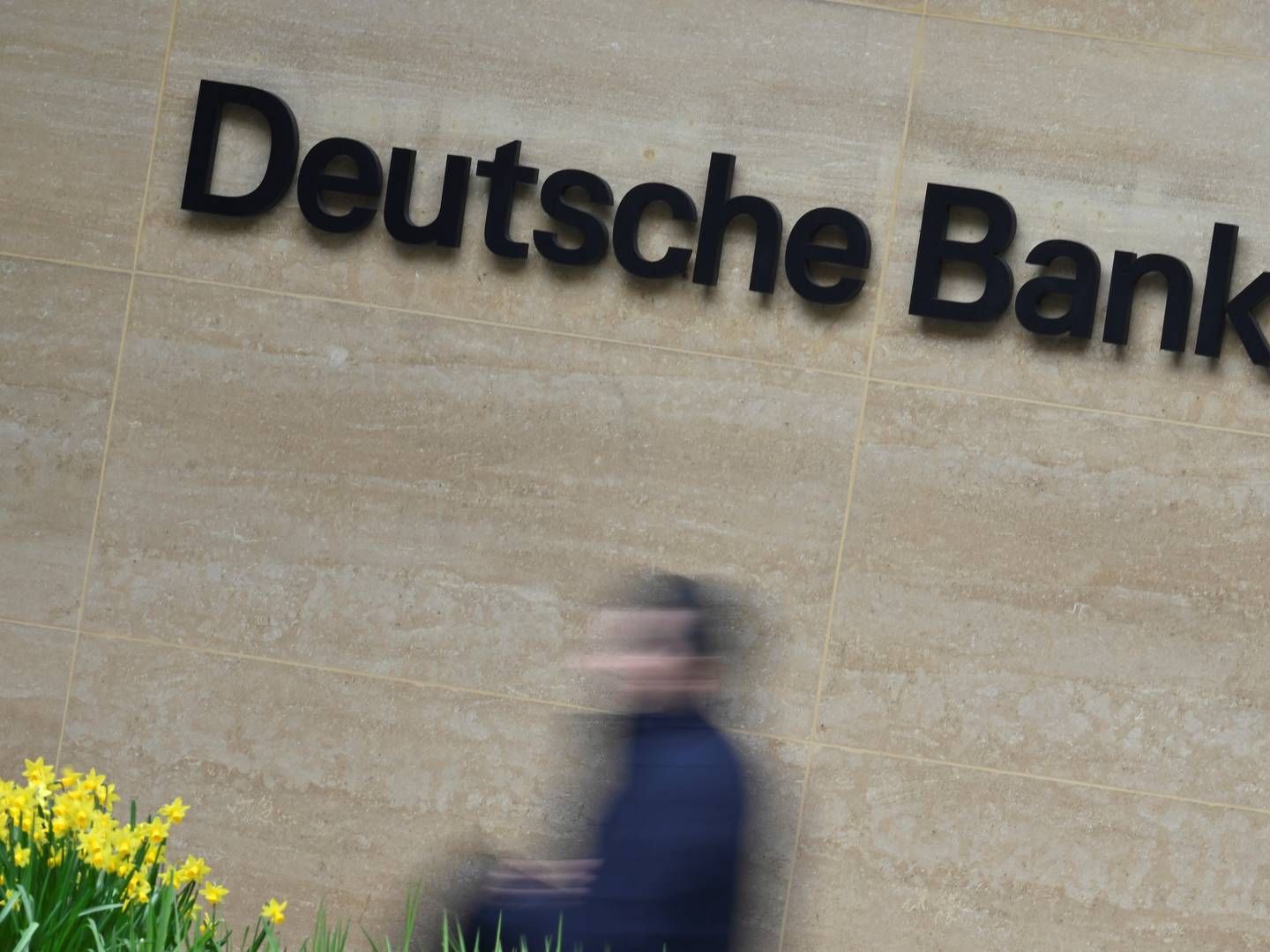 Deutsche Bank-aktien falder tungt fredag. | Photo: Toby Melville/Reuters/Ritzau Scanpix