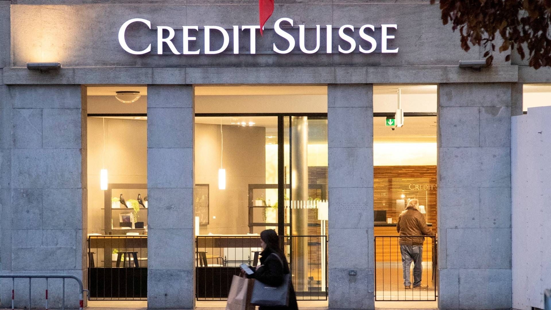 AT1-obligationer for et trecifret milliardbeløb blev gjort værdiløse, da Credit Suisse blev reddet ved at blive sendt i armene på konkurrenten UBS.