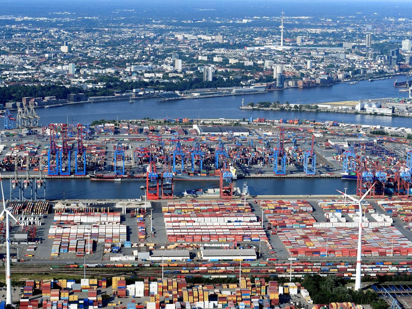 Godsmængderne på en af Europas største havne i Hamburg faldt med 5,4 pct. i 2022. | Foto: Fabian Bimmer/Reuters/Ritzau Scanpix