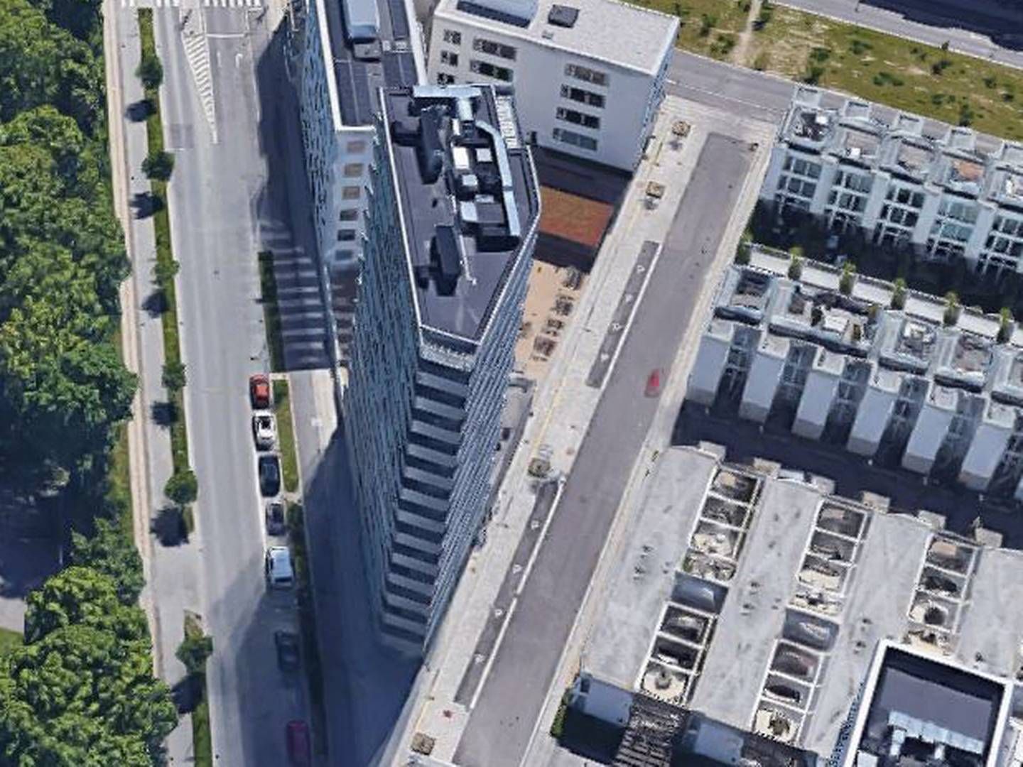 GSA Ejendomme, som står bag projektudvikleren Walls, har siden 2010 drevet Stay-konceptet i den karakteristiske bygning på Islands Brygge, der tidligere blev benyttet som fabriksejendom, og som gik under navnet A-huset pga. sin karakteristiske form. | Foto: Google Maps