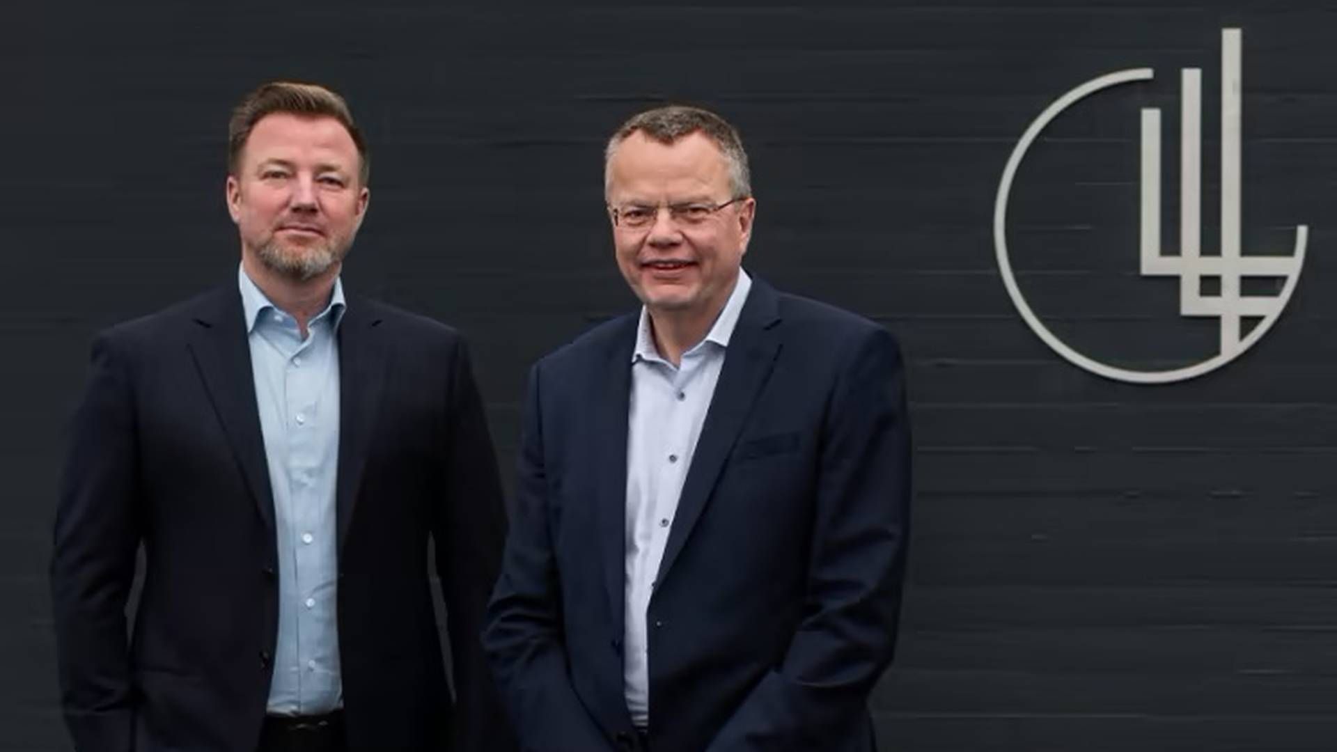 Efter Lars Larsens død i 2019 har sønnen Jacob Brunsborg (tv) stået i spidsen for Lars Larsen Group som bestyrelsesformand sammen med CEO siden 2020, Jesper Lund (th). | Foto: PR/Lars Larsen Group