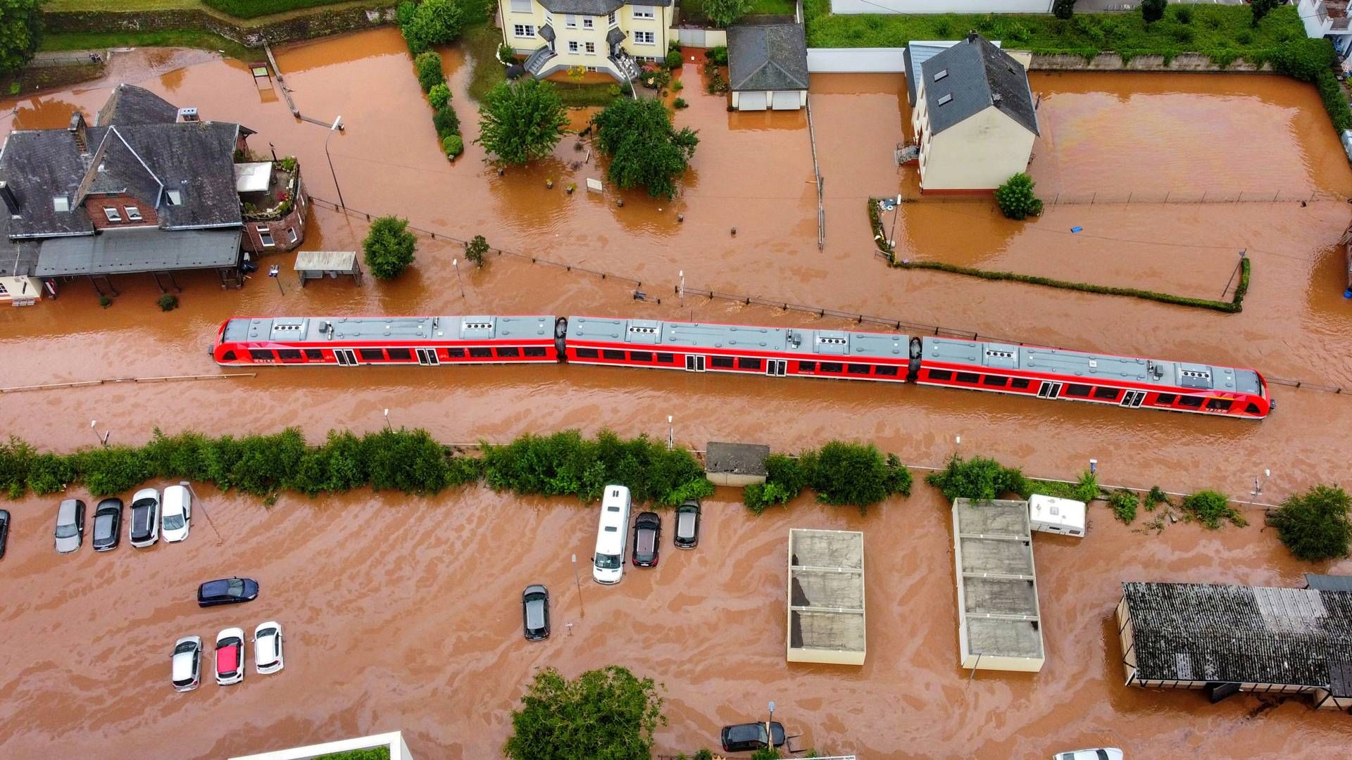 Oversvømmelserne i 2021 forårsagde skader på tyske jernbanestrækninger for næsten 10 mia. danske kroner. | Foto: Sebastian Schmitt/AP/Ritzau Scanpix