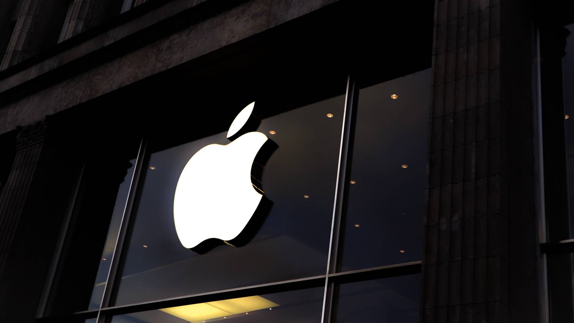 Teknologiselskapet Apple vil tilby 4,15 prosent rente fra første krone til sine egen Apple Card-kunder. | Foto: Laurenz Heymann / Unsplash