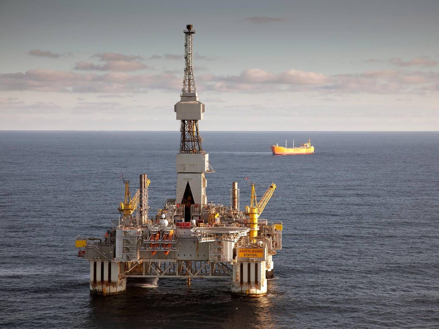 Mandag oppstod en oljelekkasje fra Njord A platformen. | Foto: Oljedirektoratet