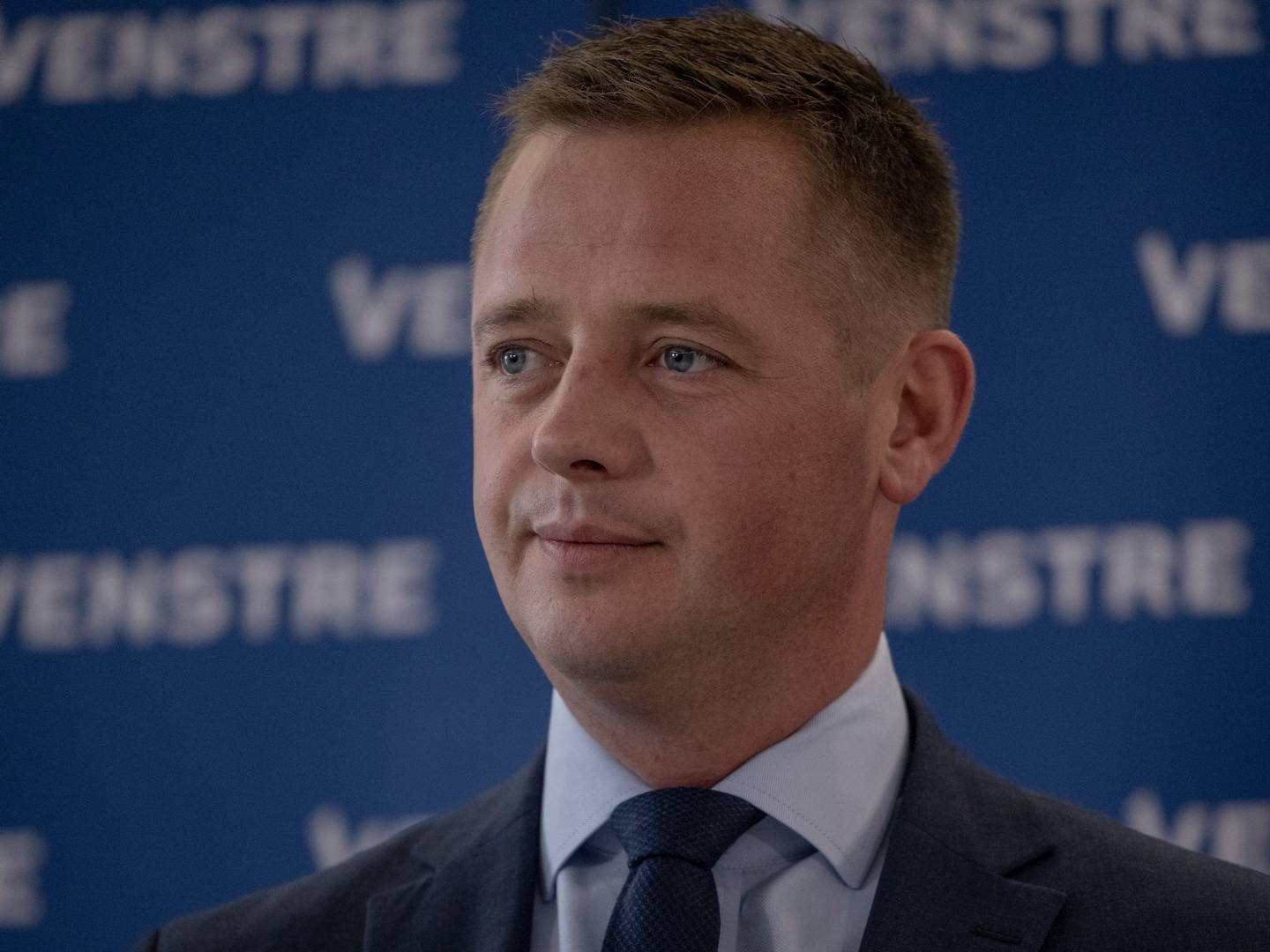 "Vi har ikke set eksempler på, at en afgift f.eks. vil flytte virksomheder væk fra landdistrikterne," siger transportminister Thomas Danielsen (V) – tidligere var dette et stort kritikpunkt fra Venstre, da partiet var modstander af afgiften. | Foto: Christian Falck Wolff/Ritzau Scanpix