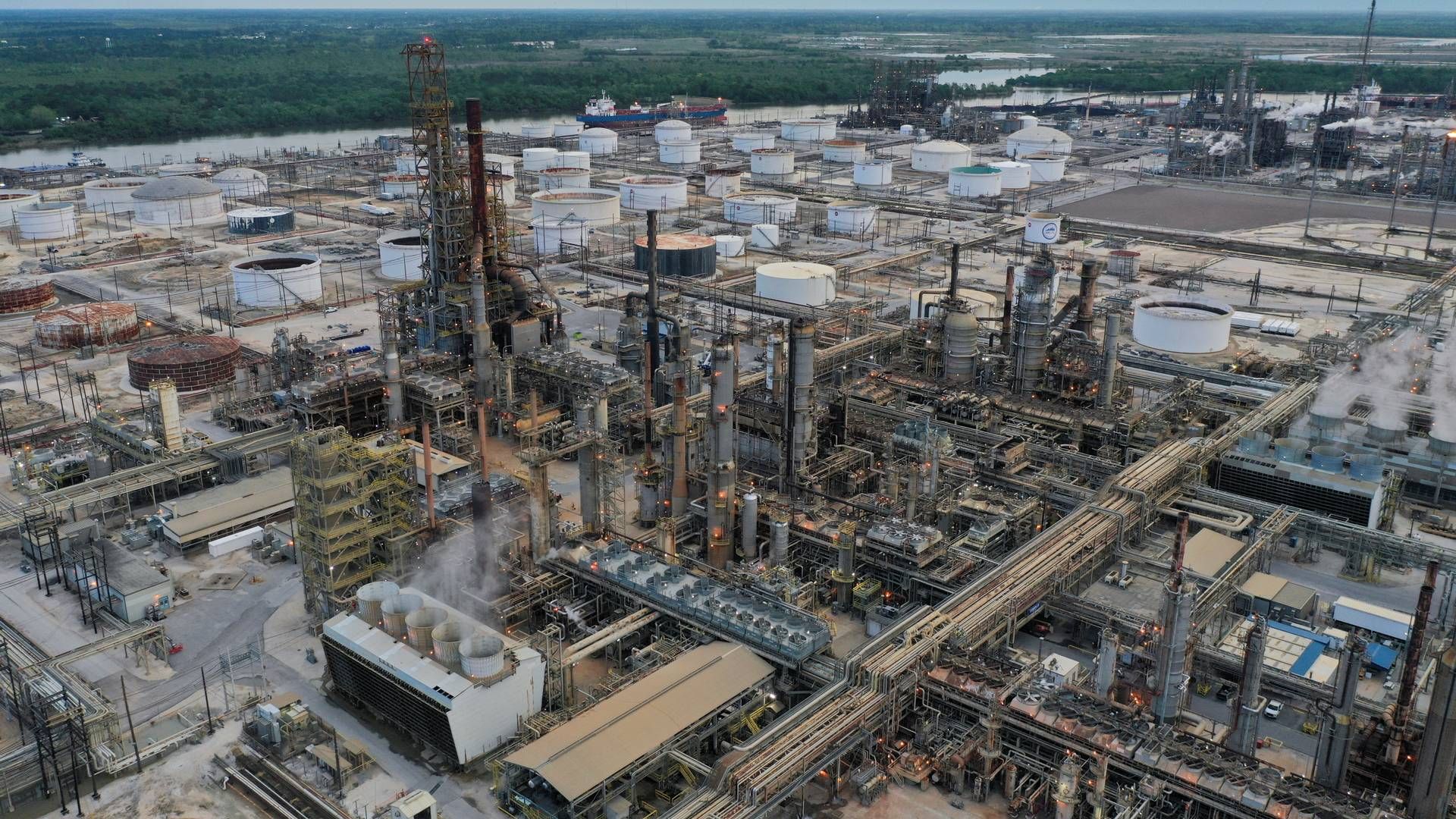 Texan oil refinery.
