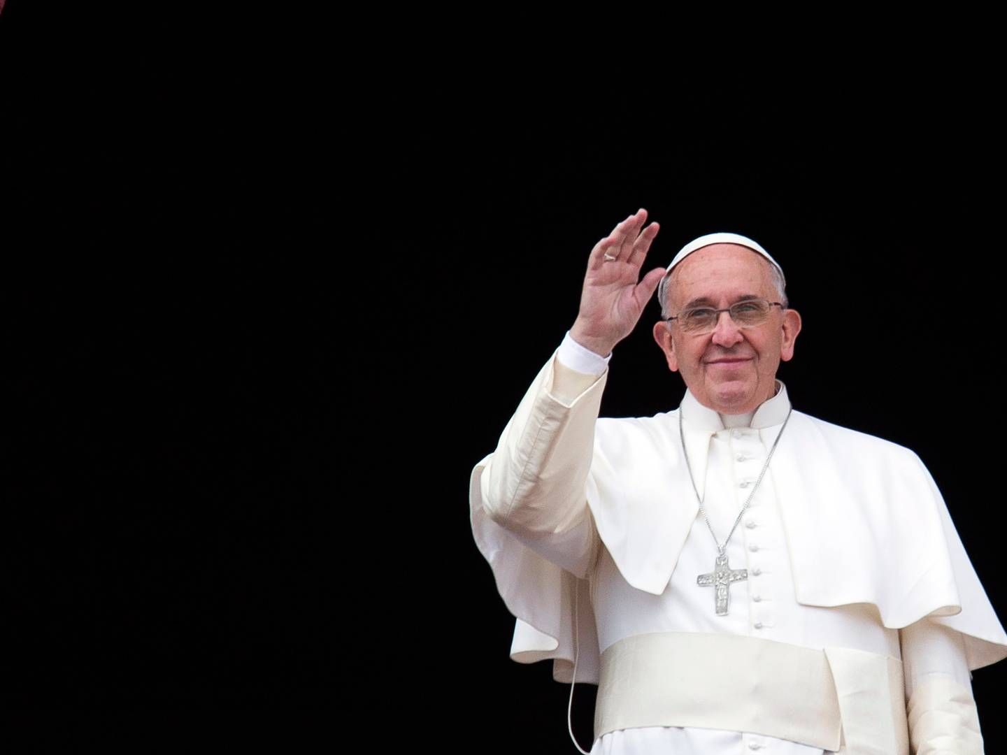 Der er ikke længere noget blåt flueben ved paven | Foto: Alessandra Tarantino/AP/Ritzau Scanpix