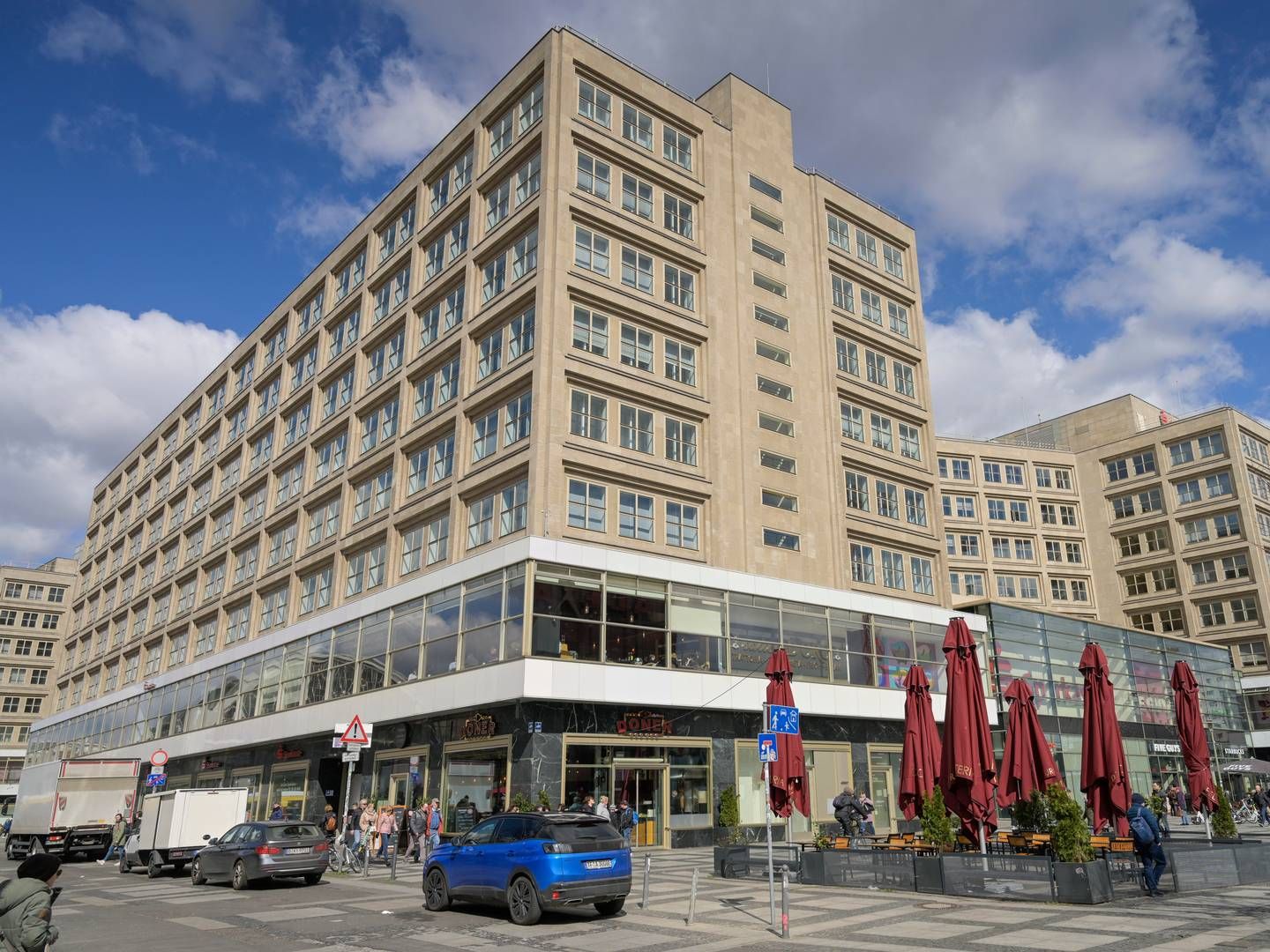 Das Gebäude der Landesbank Berlin am Alexanderplatz | Foto: picture alliance / Schoening | Schoening