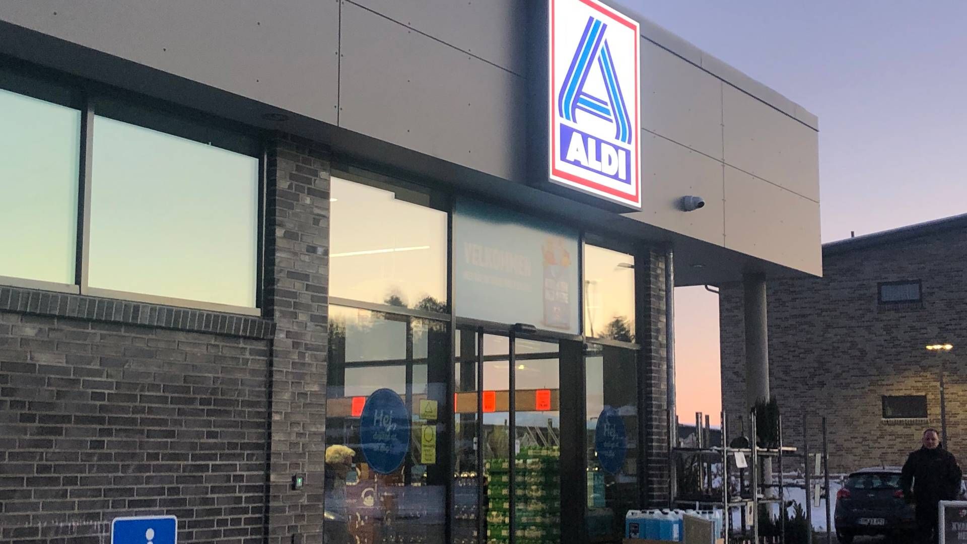 Aldi trak sig før jul ud af Danmark. 114 af 188 butikker blev solgt til Rema 1000, der vil videreføre 60-80. Resten lukker eller overdrages til andre. Handlen afventer konkurrencemyndighedernes godkendelse. | Foto: Hella Andersen