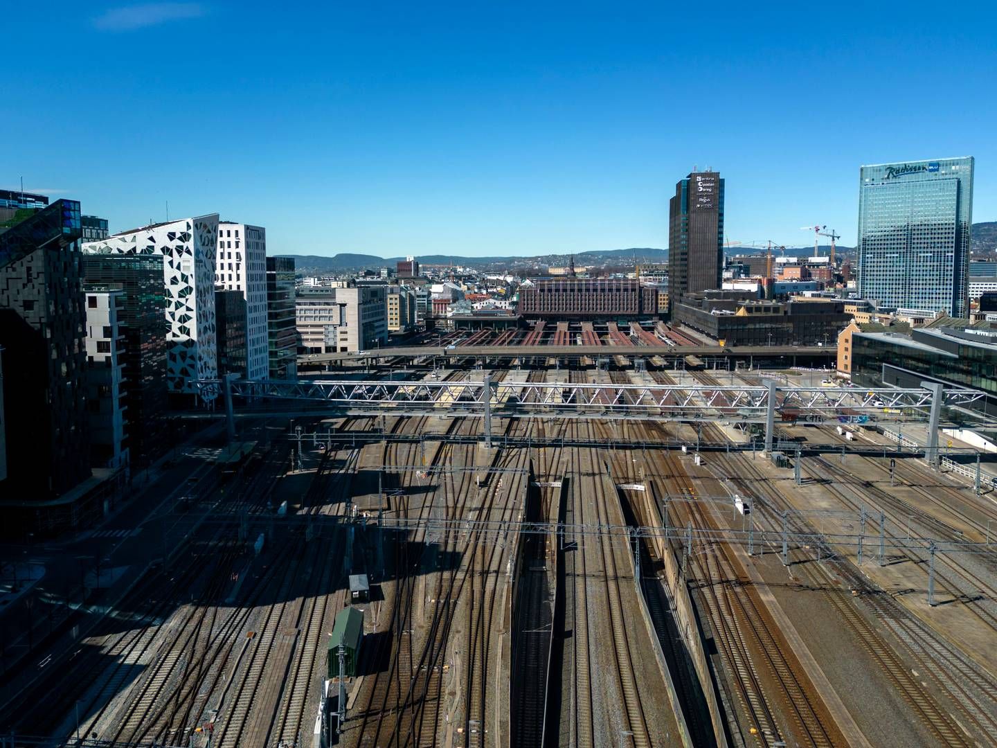 KAN KOMME HØYHUS: I området rundt Oslo S åpnes det for bygg på inntil 125 meter. | Foto: Cornelius Poppe