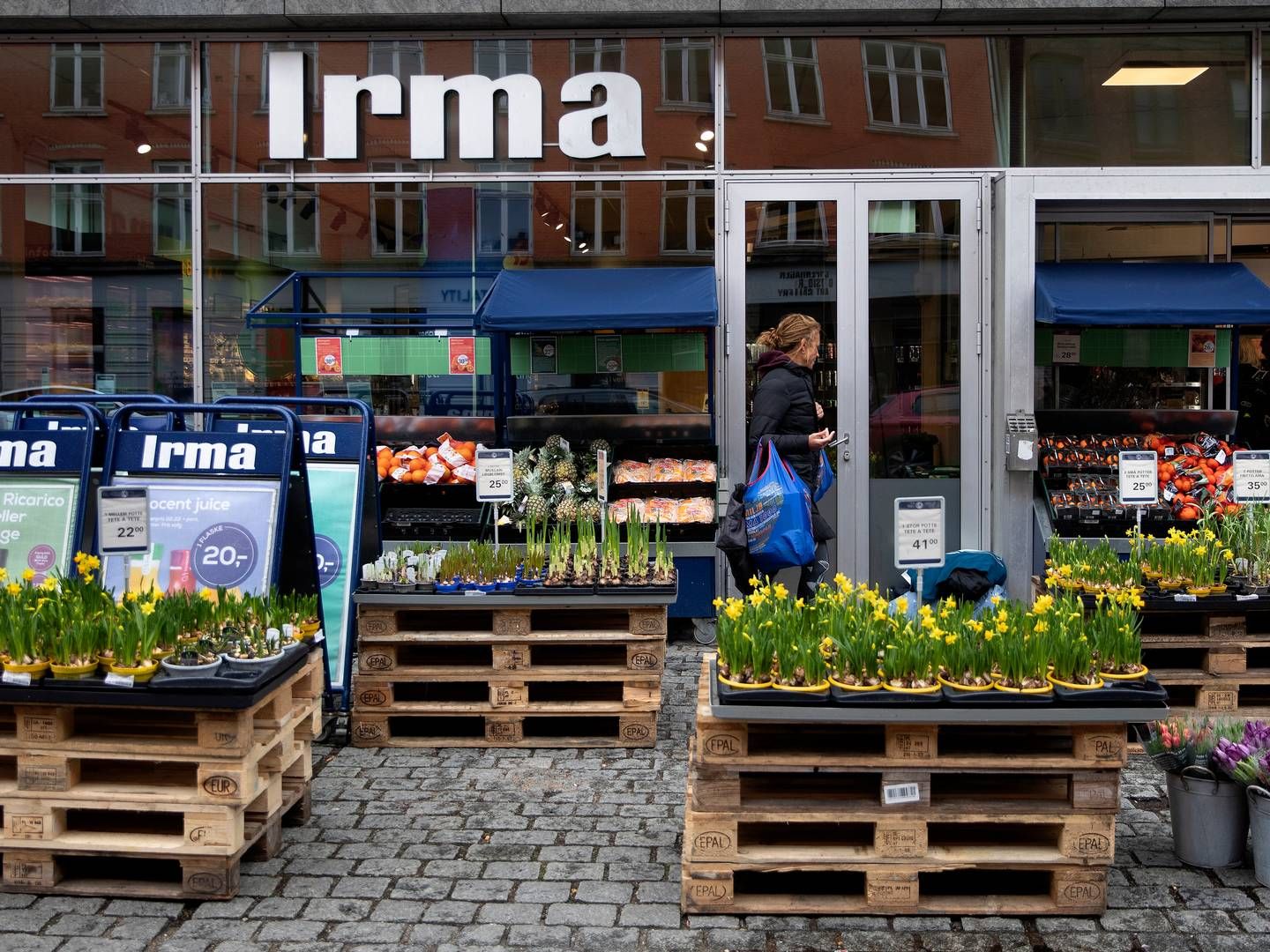 Coops Landsråd skal i weekenden stemme om et forslag, der vil sætte lukningen af Irma på pause. | Foto: Finn Frandsen