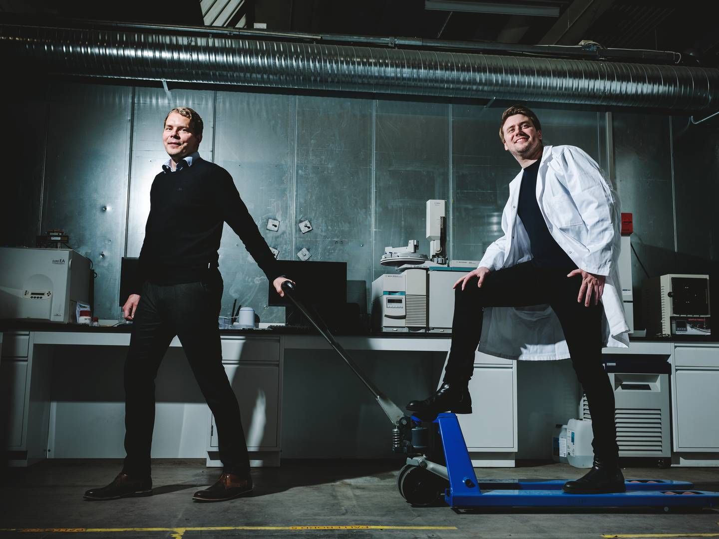 Anders B. Kristoffersen (tv.) og Joachim B. Nielsen (th.) har stiftet brændstofselskabet Kvasir Technologies, som nu får bl.a. Mærsk med som investor. | Foto: PR / Kvasir Technologies / Emil Frej Hansen