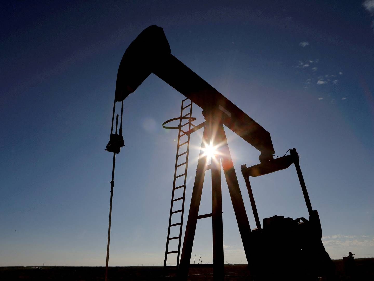 På udbudssiden viser nye tal, at de amerikanske olielagre falder, som understøtter markedet. | Foto: Angus Mordant
