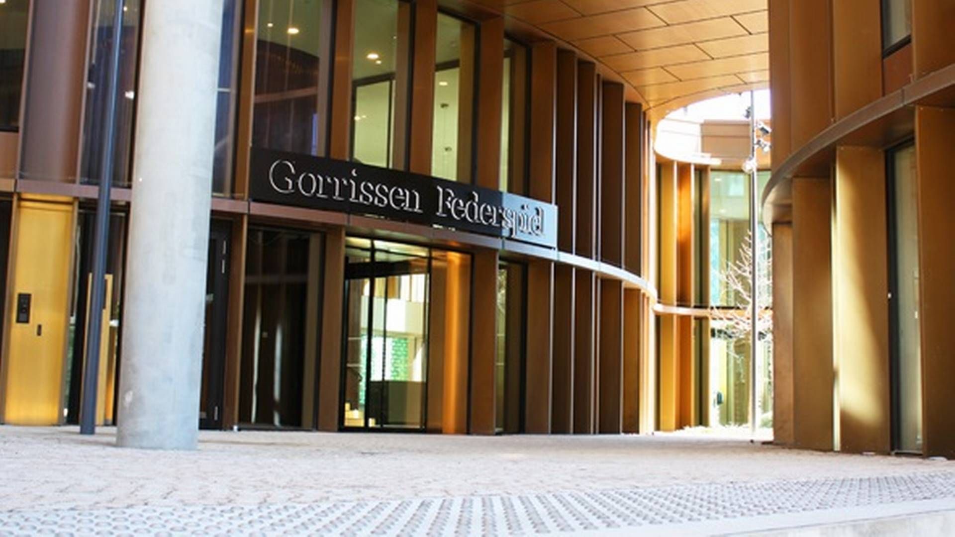 Gorrissen Federspiel vil have seks partnere i sin afdeling for fast ejendom i København, når Bech-Bruun-advokaterne er på plads her i Axel Towers over for Tivoli. | Foto: Pr
