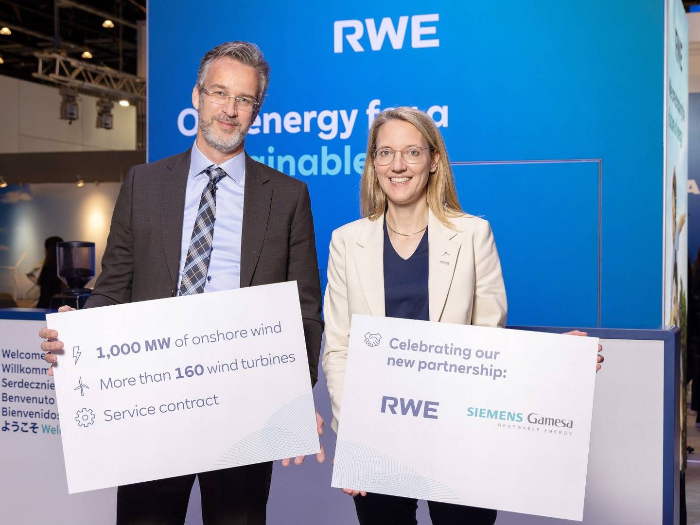 Richard Luijendijk, onshore CEO at Siemens Gamesa and Katja Wünschel, CEO Onshore Wind and Solar Europe & Australia, RWE Renewables. | Photo: Rwe Pr