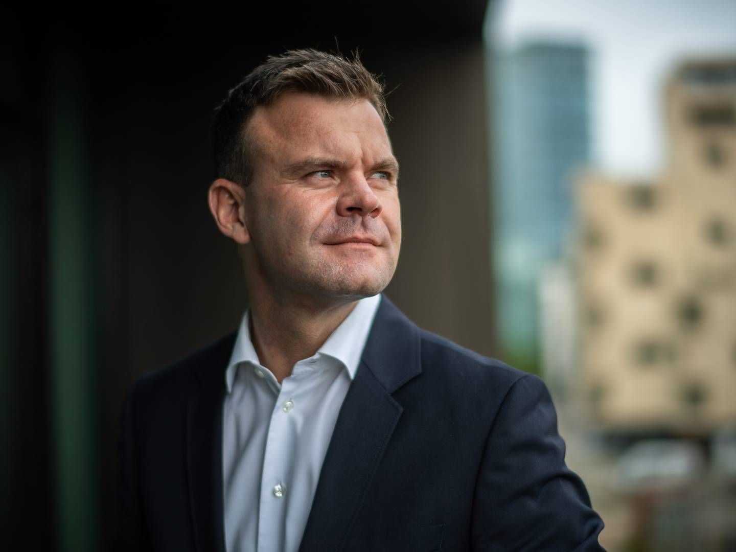 Danske Bank fik omtrent 14.000 flere privatkunder løbet af de første fire måneder i 2023, viser en måling fra Voxmeter, og det glæder bankens privatkundechef Mark Wraa-Hansen. | Foto: Benny Kjølhede
