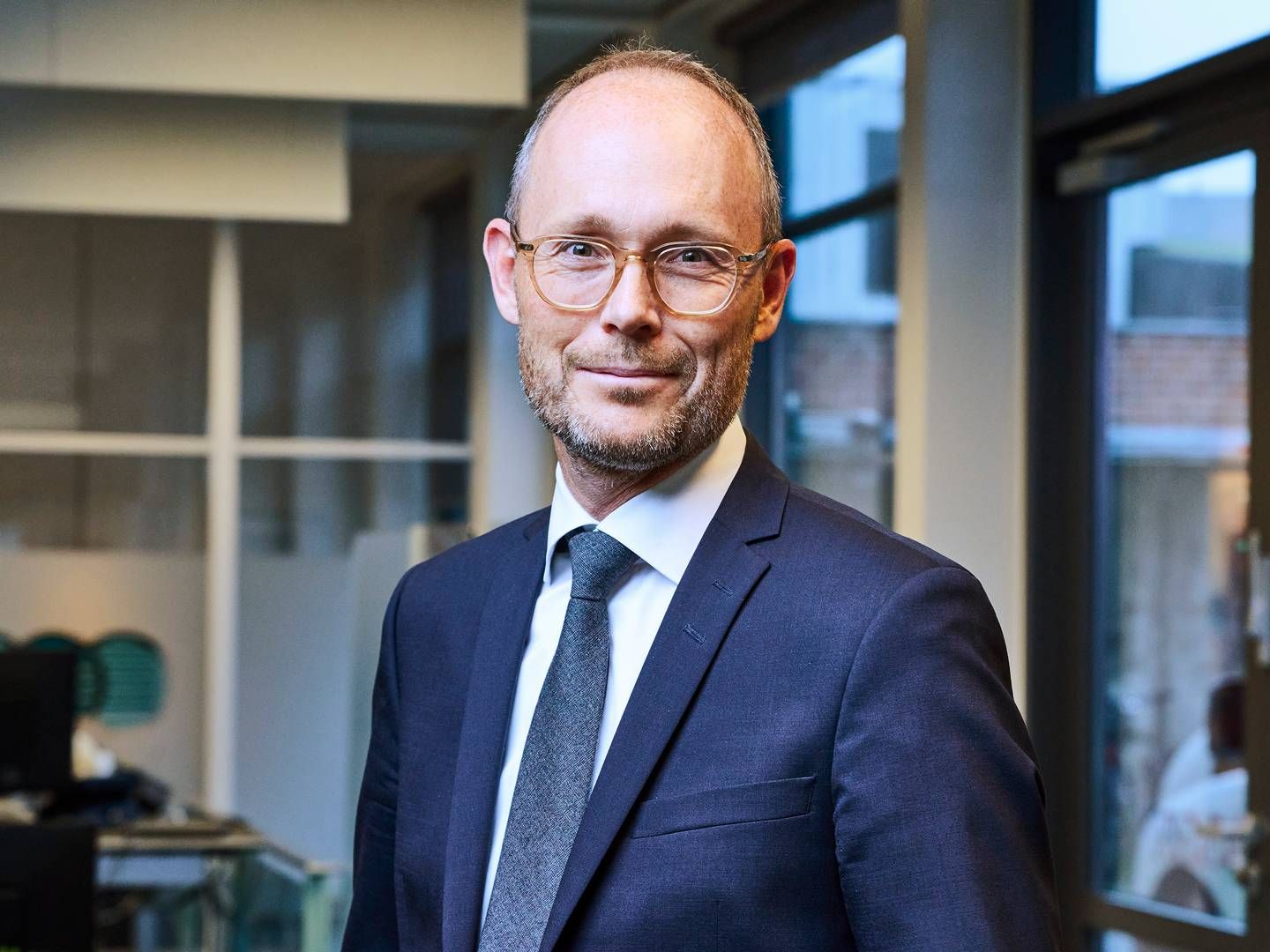 Henning Dam overtog 1. april jobbet som adm. direktør i Fynske Bank fra Petter Blondeau, der gik på pension. | Foto: Fynske Bank / Pr