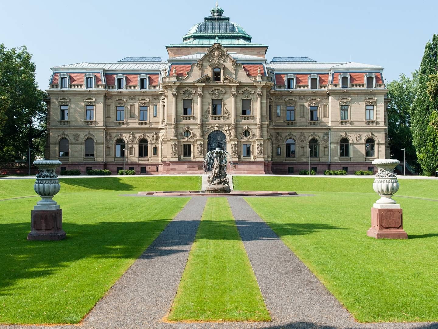 Erbgroßherzogliches Palais in Karlsruhe. Der Sitz des BGH. | Foto: Joe Miletzki