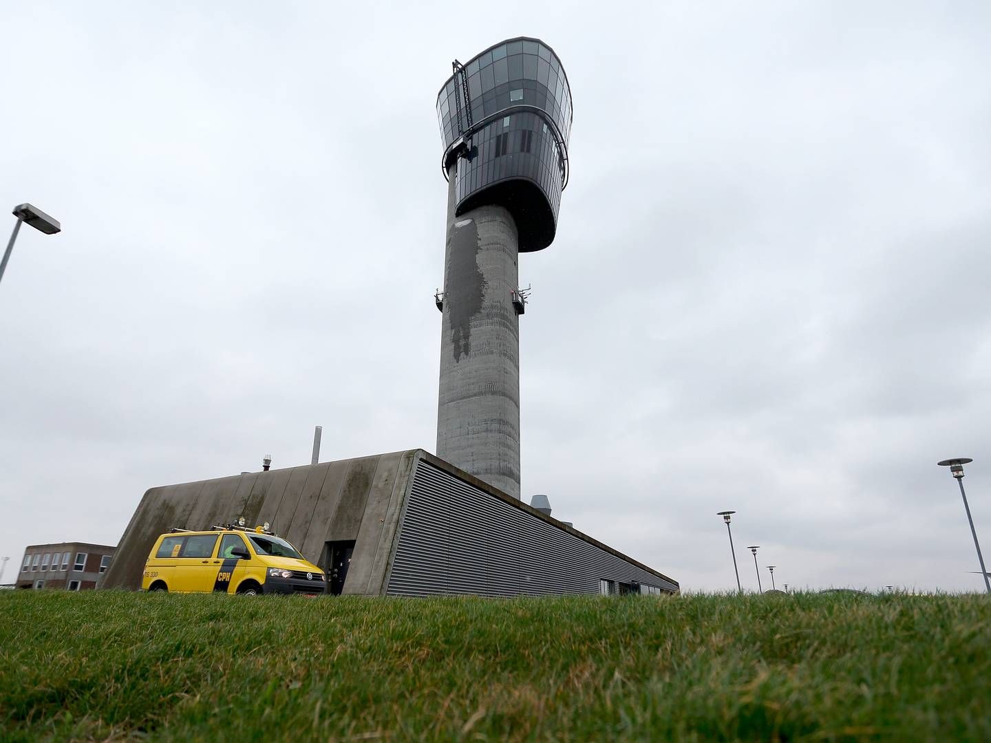 Bemandingen i kontroltårnet i Københavns Lufthavn er for lav til at følge med den stigende mængde flytrafik. | Foto: Finn Frandsen/Politiken/Ritzau Scanpix