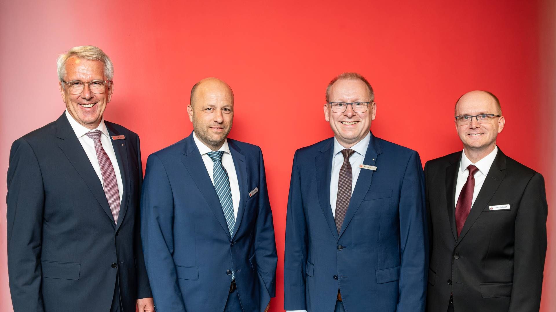 Altes und neues Vorstandsteam: Uwe Hacke, Marcus Rode, Markus Teichert und Marc Rothaupt (von links) | Foto: Niklas Richter