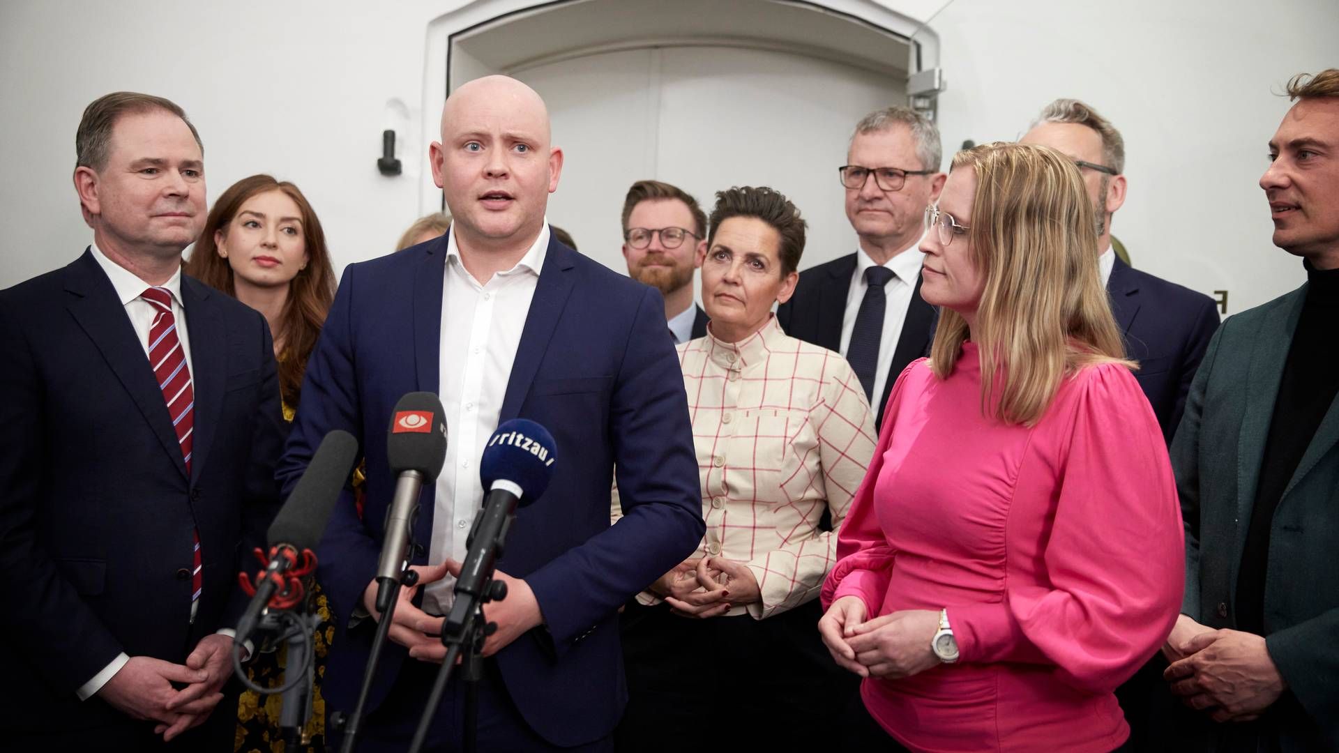 Et bredt flertal nåede i april til enighed om indeværende års finanslov, som bliver vedtaget historisk sent i dag. | Foto: Jens Dresling