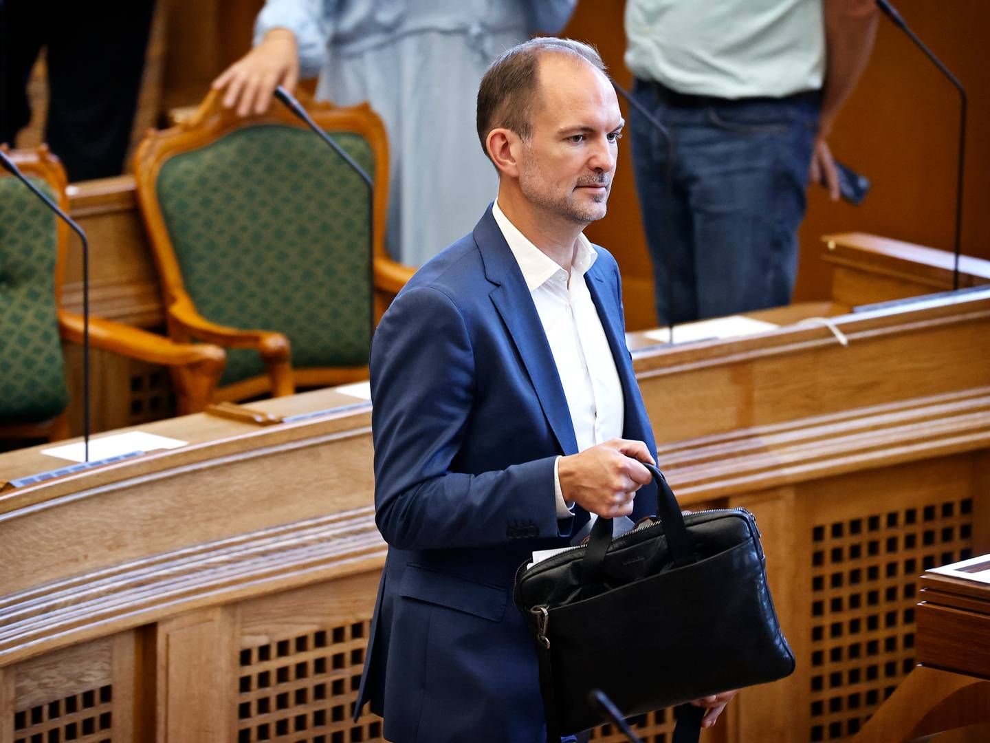 "Lovforslaget er blevet skubbet til næste folketingssamling," lyder det fra skatteminister Jeppe Bruus (S). | Foto: Jens Dresling